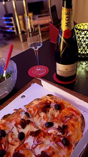 Pizzerias