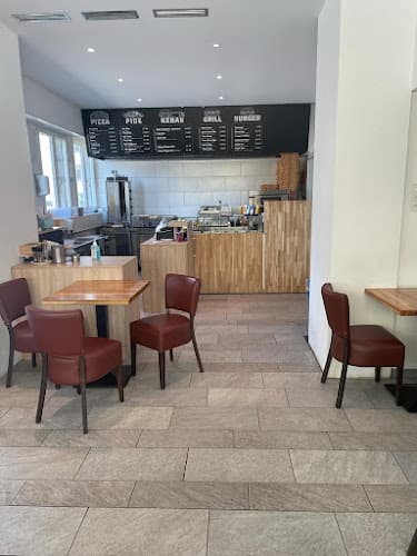 Weroz Imbiss Café. — Restaurant in Winterthur