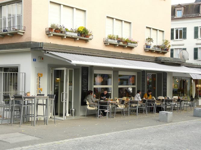World of Bonnie — Fitnessstudio in Küsnacht