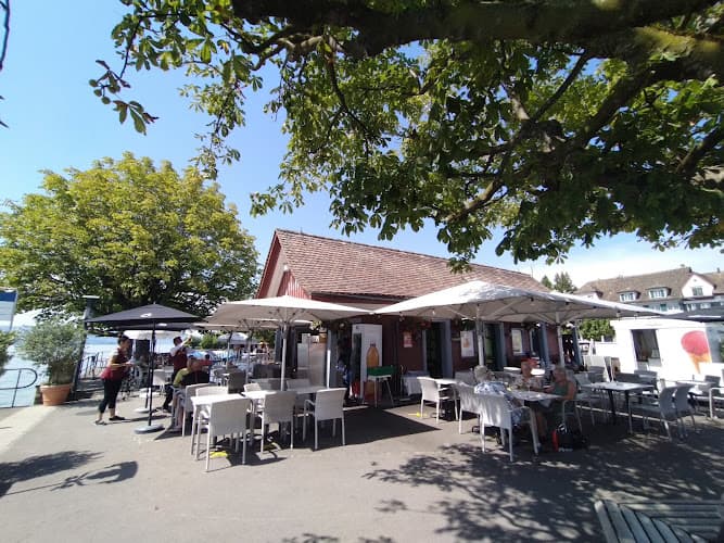 Bistro Schiffsteg — Restaurant in Stäfa