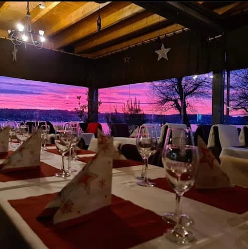 Fondue am See — Restaurant in Stäfa