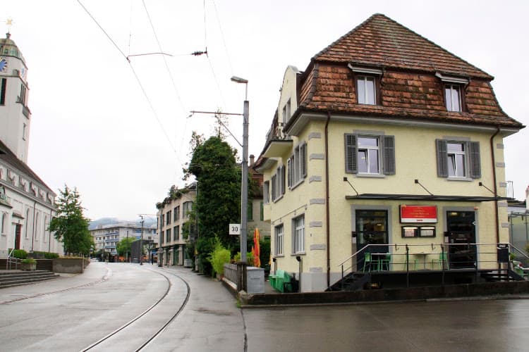Peace House — Restaurant in Dietikon