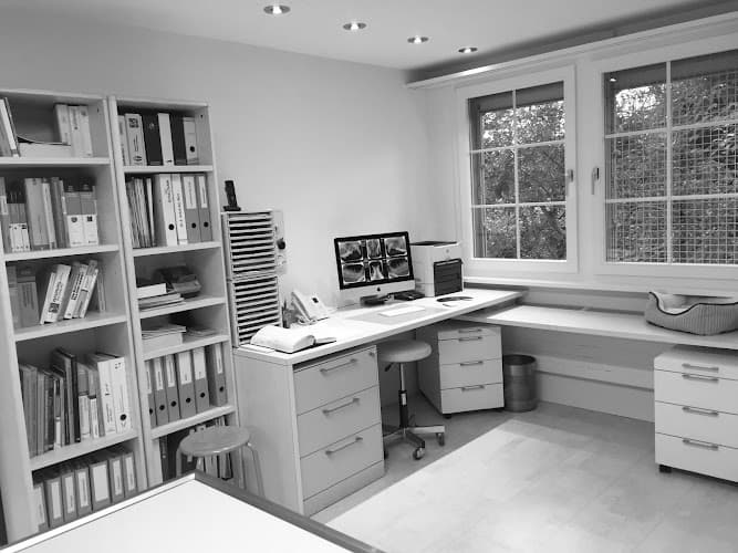 Dr. med. vet. Gottfried Morgenegg — Tierarzt in Obfelden