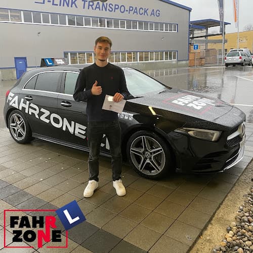 FAHRZONE GmbH — Fahrschule in Zürich
