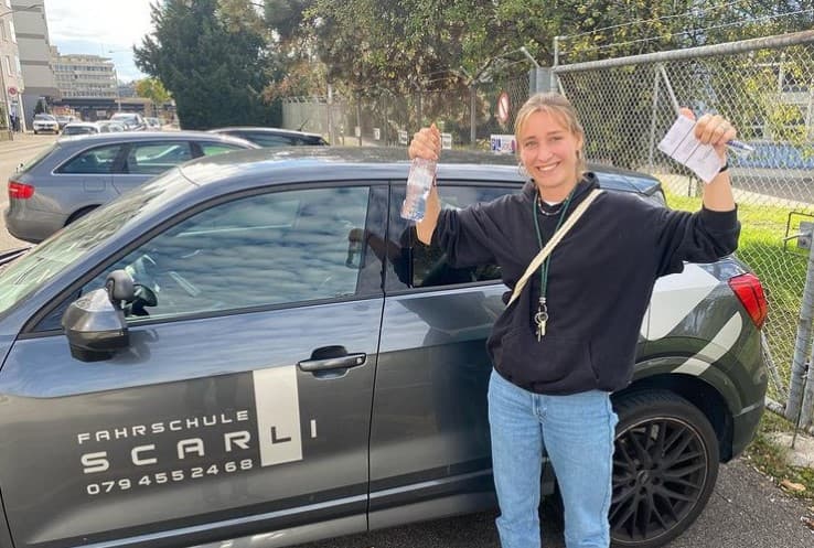 Driving lessons Scarli