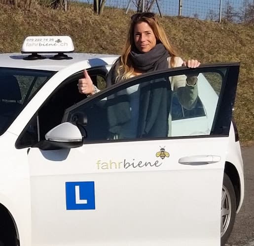 Fahrbiene — Fahrschule in Kilchberg