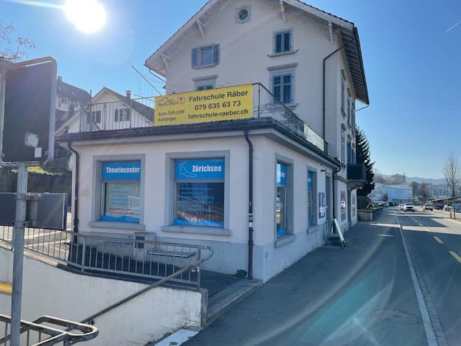 Theoriecenter Zürichsee — Fahrschule in Au
