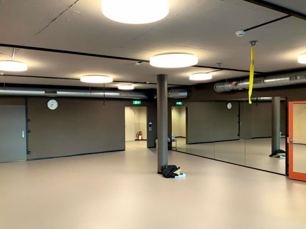 Akustikform GmbH Raumakustik Zürich — Unternehmensberatung in Zürich