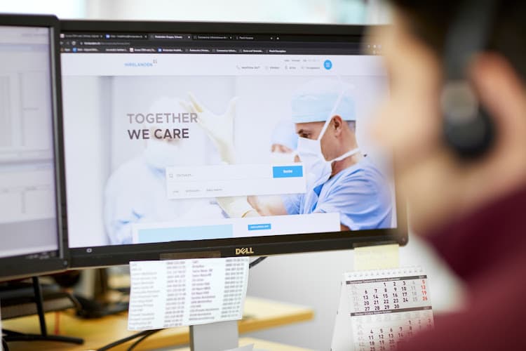 Hirslanden Healthline — Sonstige in Opfikon