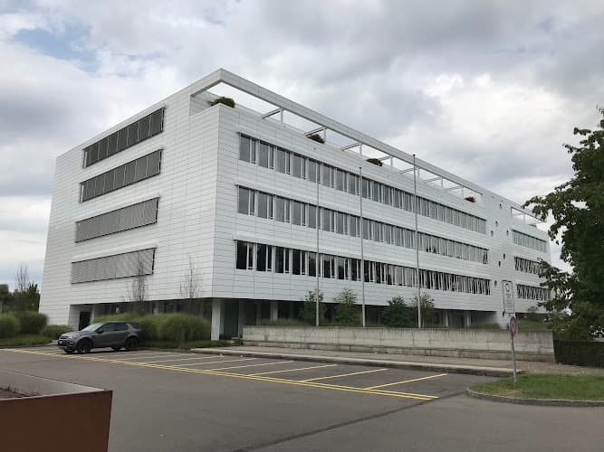 SWISS Medical Services — Arzt in Kloten
