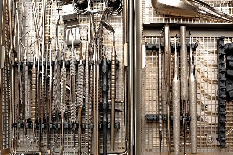 PD Dr. Dr. med. Heinz-Theo Lübbers — Kosmetikstudio in Winterthur