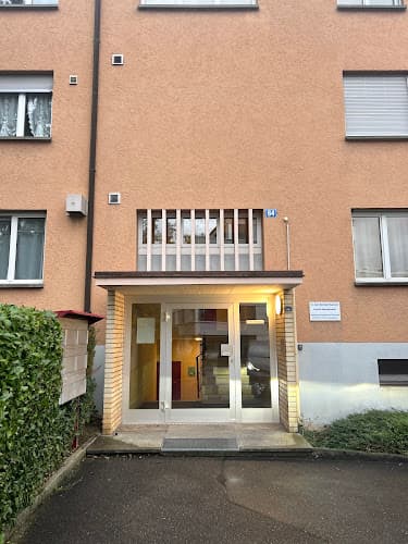 Hausarztpraxis Dr. med. Reinhard Gamisch — Arzt in Zürich