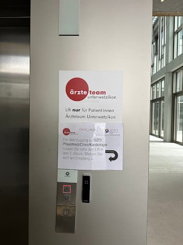 Ärzteteam Unterwetzikon AG — Arzt in Wetzikon