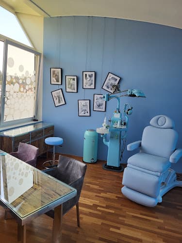 Praxis für Aesthetische Chirurgie Dr. Mark Wolter — Arzt in Zürich