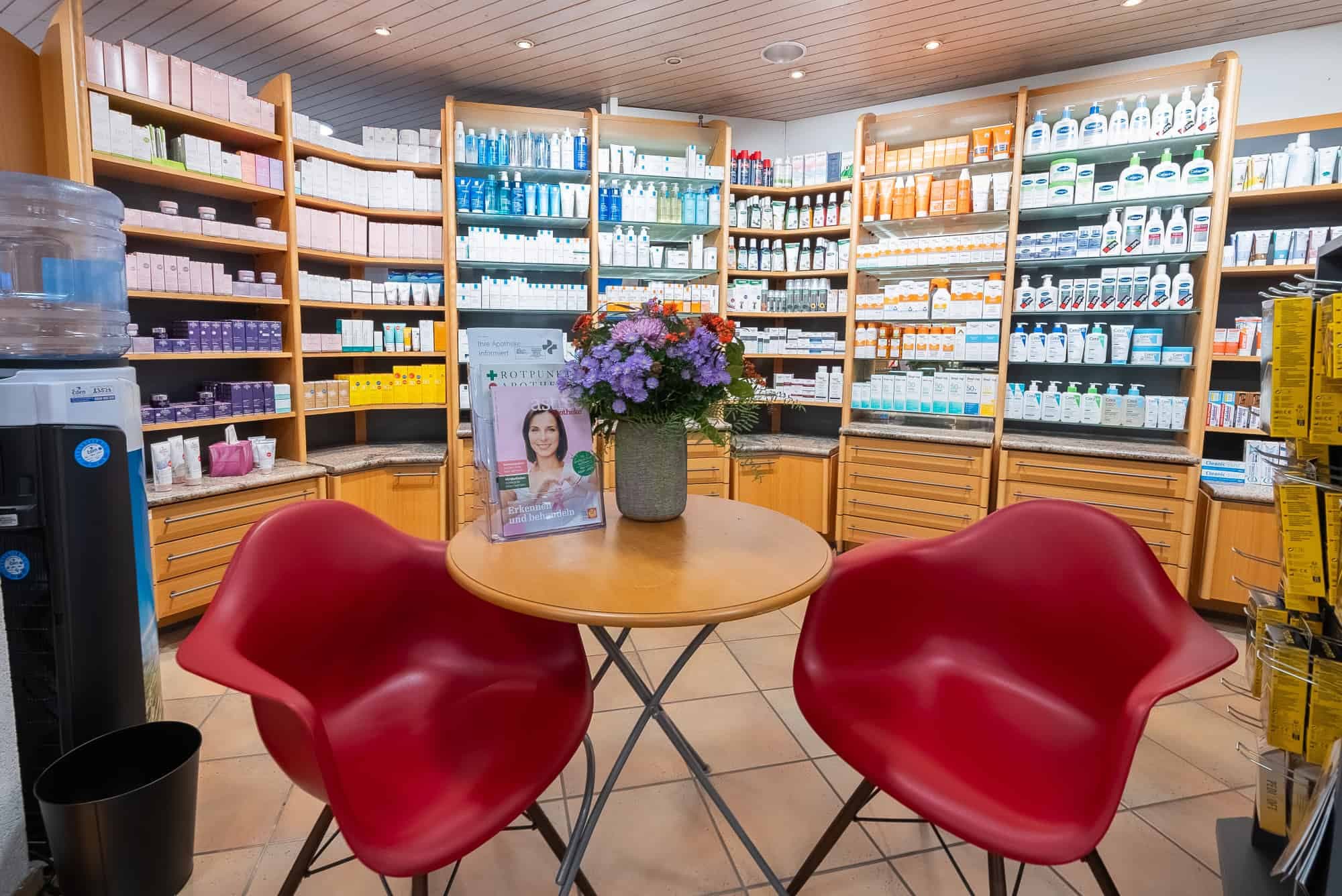 Dorf-Apotheke Gossau ZH — Apotheke in Gossau ZH (Bild 2)
