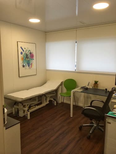 Dr. med. Adrian Müller, Facharzt für Innere Medizin FMH — Arzt in Horgen