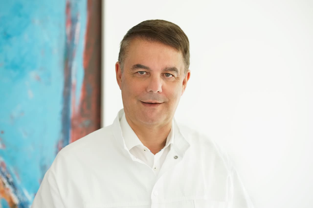 Mr. Dr. med. Johannes Häfner — Arzt in Dietikon