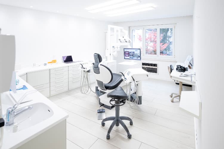 Zürich Smile Center — Zahnarzt in Zürich