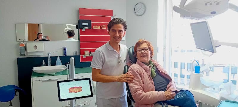 Zahnarztpraxis und Dentalhygiene am Albisriederplatz Dr. med. dent. G. Dauti — Zahnarzt in Zürich