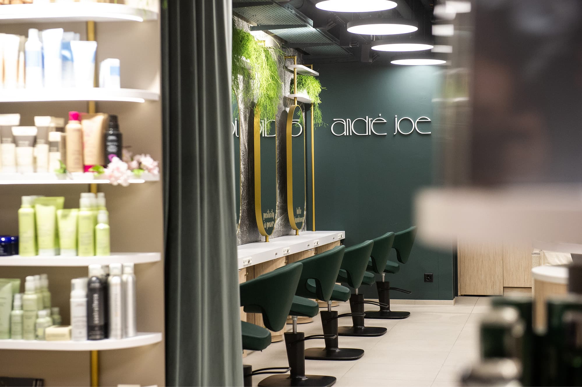 André Joe Coiffure&Parfumerie — Coiffeur in Zürich (Bild 2)