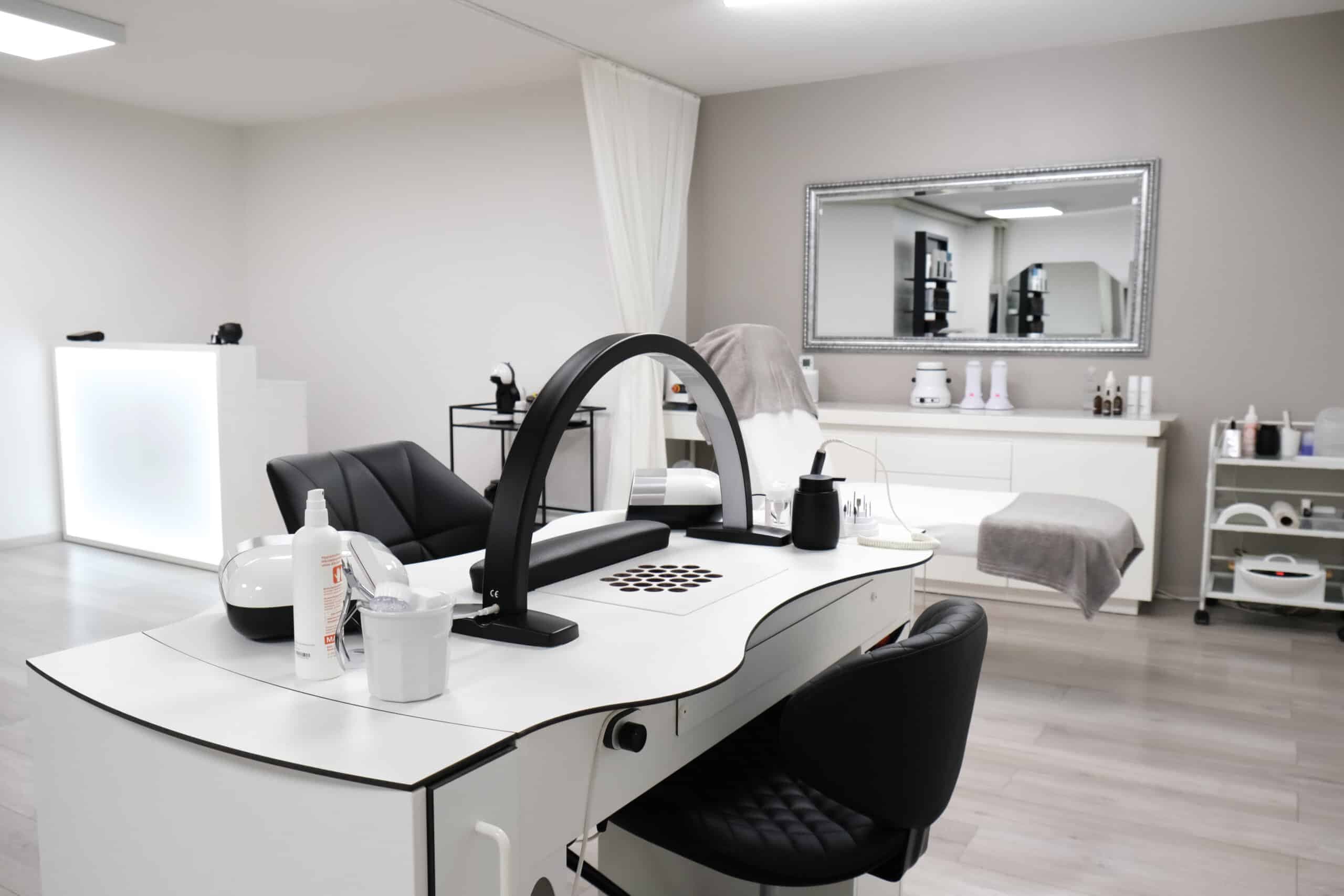 Hair & Beauty Samantha — Coiffeur in Zürich (Bild 2)