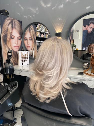 Tina Tehran — Coiffeur in Zürich