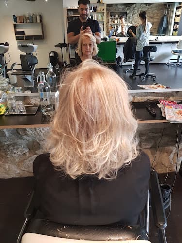 Stay Organic Hair Care — Coiffeur in Zürich