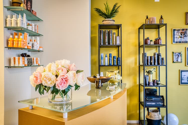 Hair by Napirai — Coiffeur in Zürich