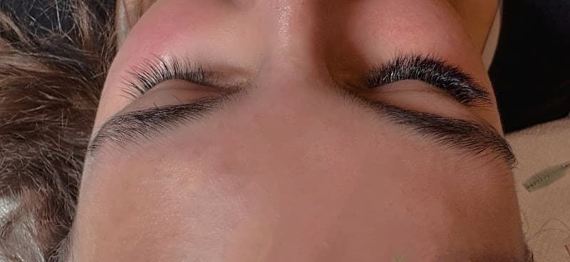DS Lash & Brow — Kosmetikstudio in Opfikon