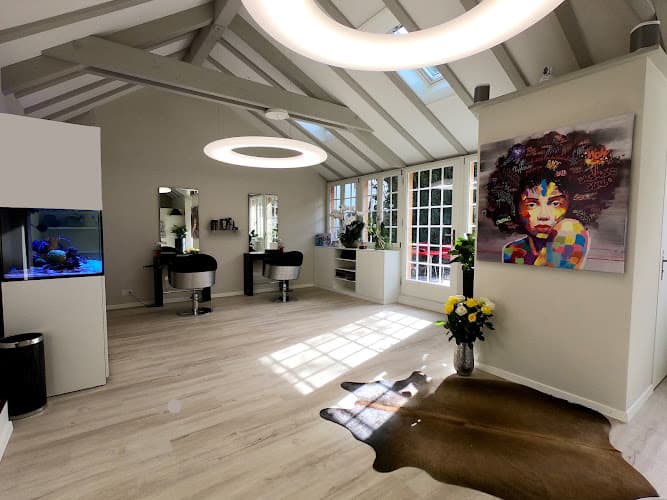 Hairless By Claudio — Coiffeur in Wangen-Brüttisellen