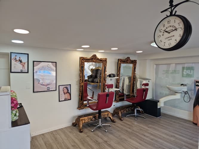 Beauty Salon Hasti — Kosmetikstudio in Winterthur