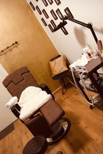Who's Next Beauty — Kosmetikstudio in Winterthur