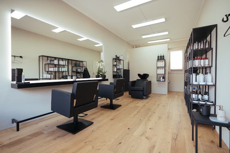 EINZIG ART HAARWERK GmbH — Coiffeur in Dübendorf