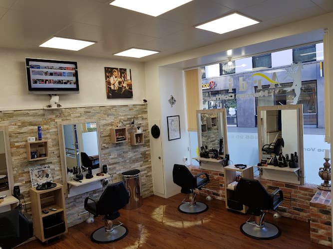 Ardi Herren Hairdresser — Coiffeur in Uster