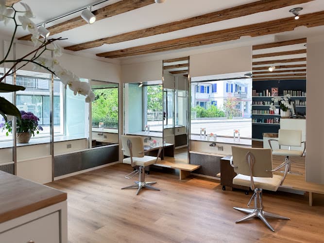 Coiffure Pia — Coiffeur in Uster