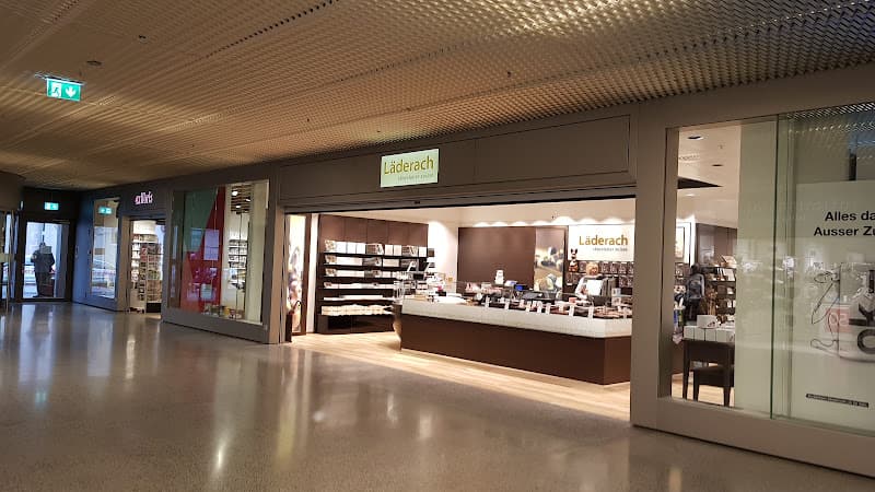 Shoppingcenter Illuster — Geschaeft in Uster
