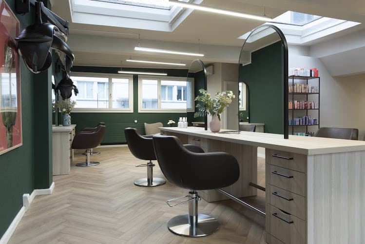 Hair by Budu — Coiffeur in Zürich