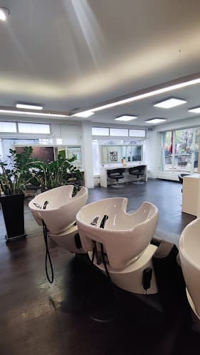 Coiffure Achhammer — Coiffeur in Meilen