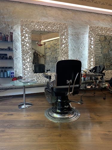 Hairdresser Da Vinci — Coiffeur in Zürich