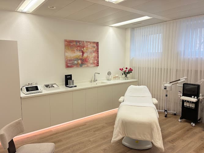 natural glow skin care — Kosmetikstudio in Zürich