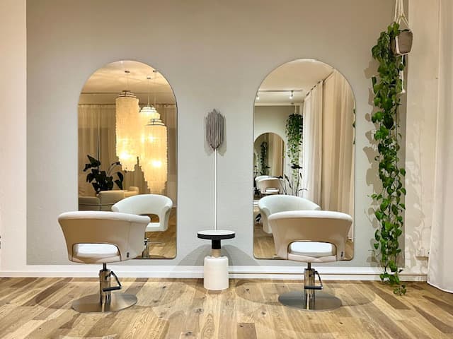 Coiffeur Private Hairdresser — Coiffeur in Zürich