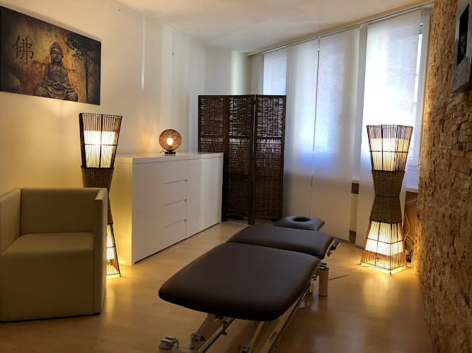 Massage und manuelle Therapie Zürich — Massage in Zürich