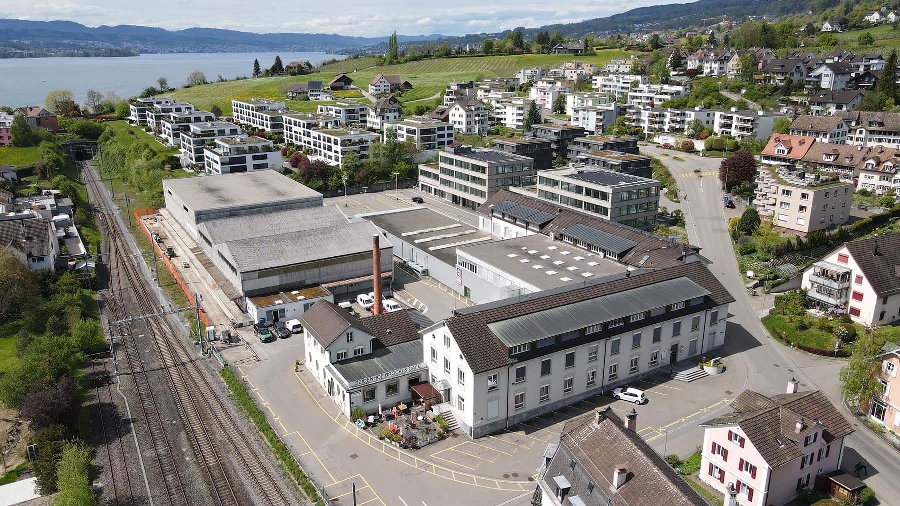 Ernst + Co AG — Immobilienmakler in Küsnacht (Bild 2)
