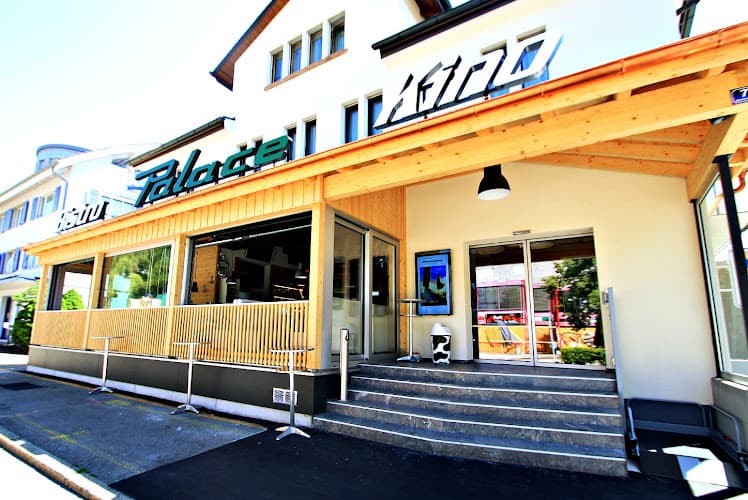 Palace Wetzikon Kino & Bistro-Bar — Bar in Wetzikon