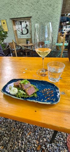 B's Kitchen and Wine — Bar in Uetikon