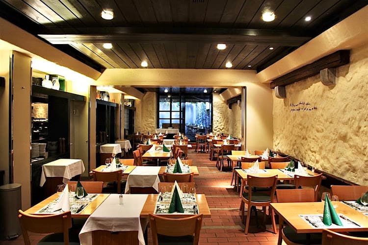 Restaurant Le Dézaley Zürich — Restaurant in Zürich