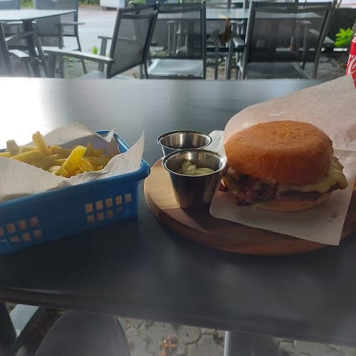Best Burger Schmidstube — Restaurant in Affoltern am Albis