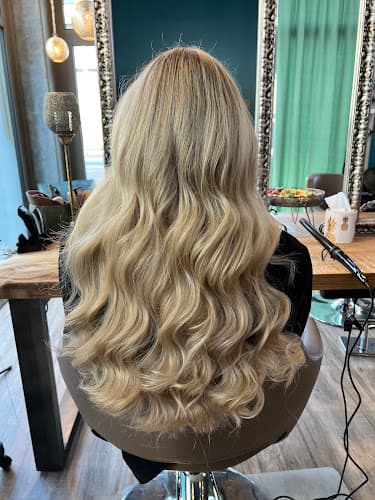 Hex & Beauty — Coiffeur in Zürich