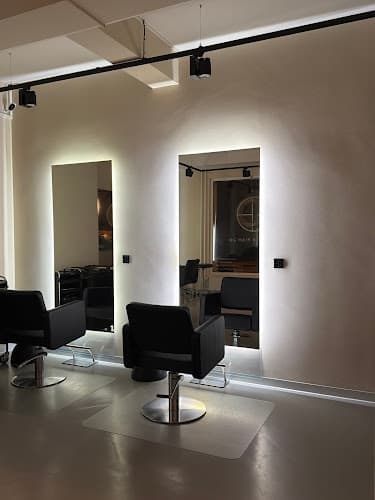 HG Hair and Beauty — Coiffeur in Zürich